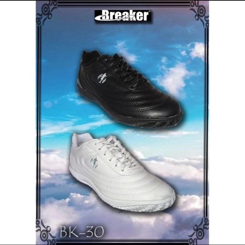 ภาพหน้าปกสินค้ารองเท้าผ้าใบนักเรียนฟุตซอล Breaker รุ่น BK-30