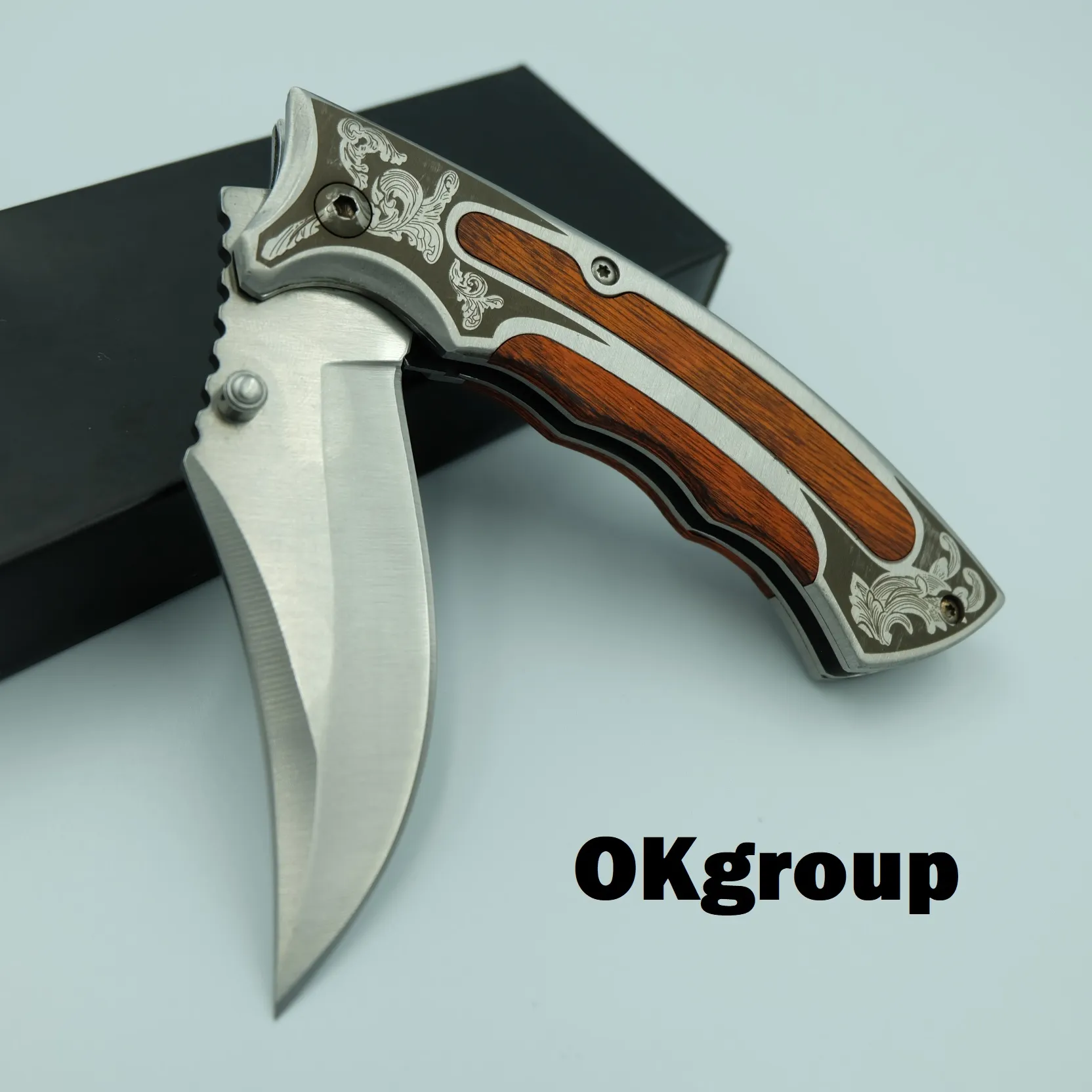 OKgroup NB009-NC Folding knife มีดพับ มีดพกพา มีดเดินป่า มีดสวยงาม มีดแคมป์ปิ้ง มีดพกทหาร มีดพกสวยๆ มีดสะสม 19.00ซม. เราคัดเลือกโรงงานผลิตอย่างปราณีต เพื่อชิ้นงานที่มีคุณภาพสูง เลเซอร์ลายสวงามมาก