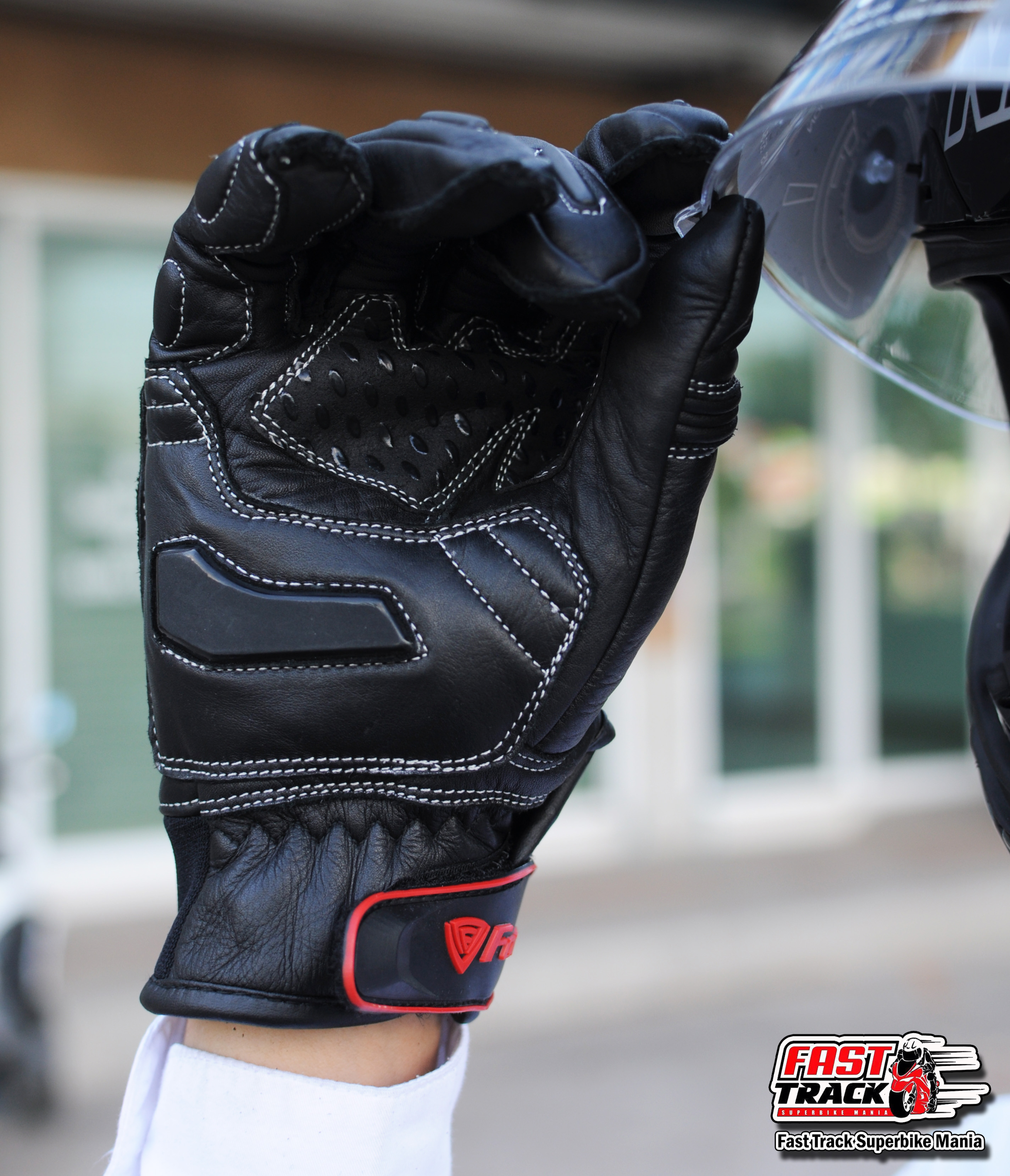 Force รุ่น Prox ถุงมือหนังข้อสั้น Force รุ่น Prox ถุงมือหนังข้อสั้น