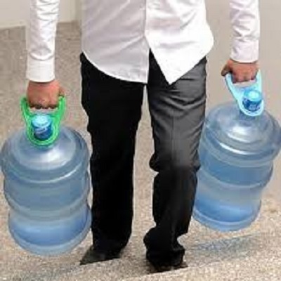 ที่ยกแกลลอนน้ำดื่มขนาด 19 ลิตร 1/2/5/10 PCS 5 Gal Carrier Lifter Holder for 5-6 Gallon Water Bottles - Lower Back Saving, Easy Lifting; Designed to fit Most Type of Plastic Bottle (WATER GALLON LIFTER) BLUE