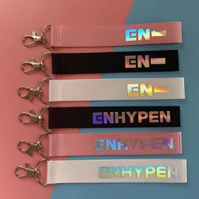 1pcs Kpop ENHYPEN Keychain White Black Group Name Pendant Enhypen Key chain for fans Gift
