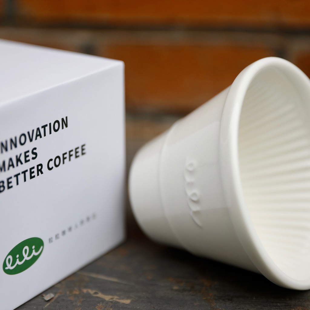 LILI Dripper ที่ กรองกาแฟ ดริปเปอ ยี่ห้อ ลิลี่ Flat Bottom (ก้นแบน) แถม