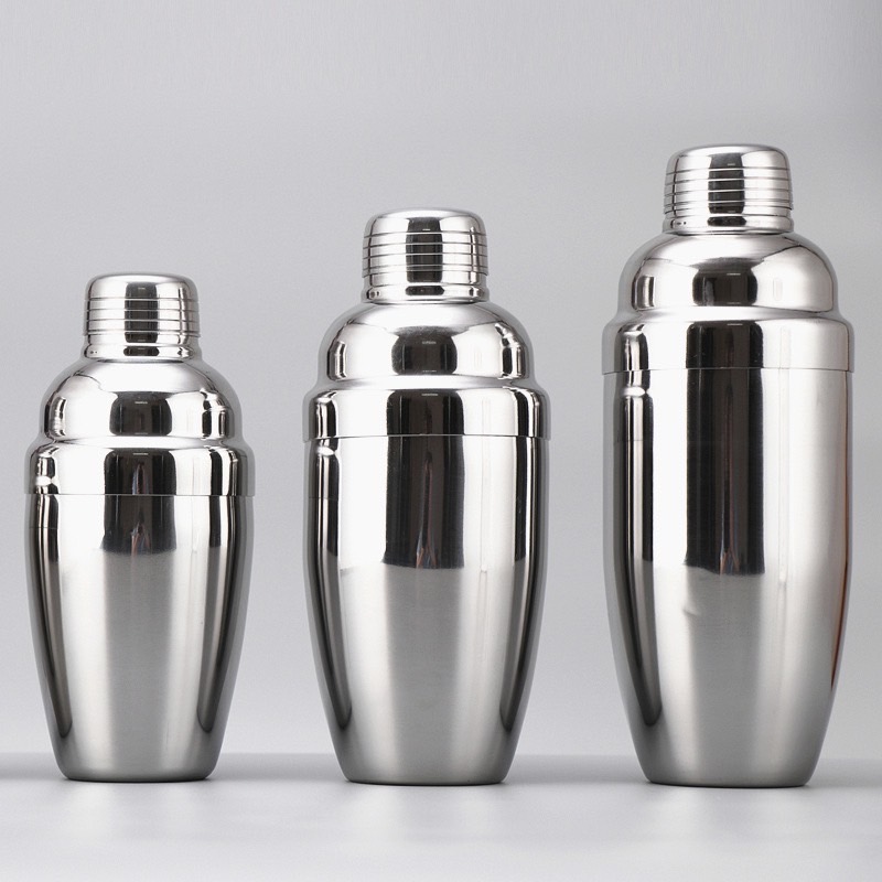 แก้วเชคค็อกเทล เชคเหล้า ชานมไข่มุก น้ำผลไม้ บาร์เหล้า บาร์เทนเดอร์