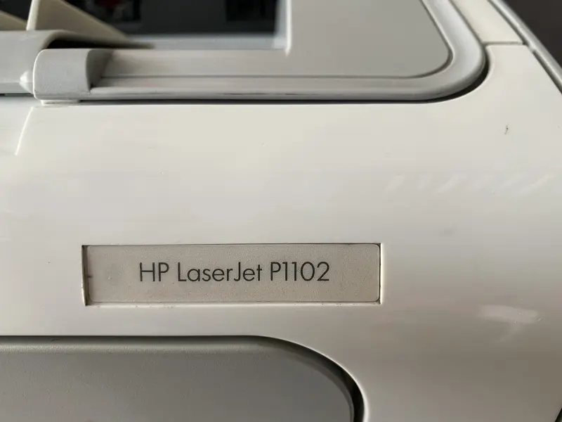 ภาพหน้าปกสินค้าปริ้นเตอร์มือสอง HP LASERJET P1102+หมึก 85A หมึกใหม่ ส่งฟรี รับประกัน 3เดือน พร้อมใช้งาน สภาพสวย อุปกรณ์ครบ จากร้าน GMcomputer บน Lazada