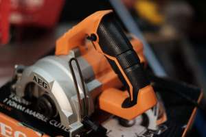 เครื่องตัดหินอ่อน เครื่องตัดกระเบื้อง Aeg  MC 110A 1300W