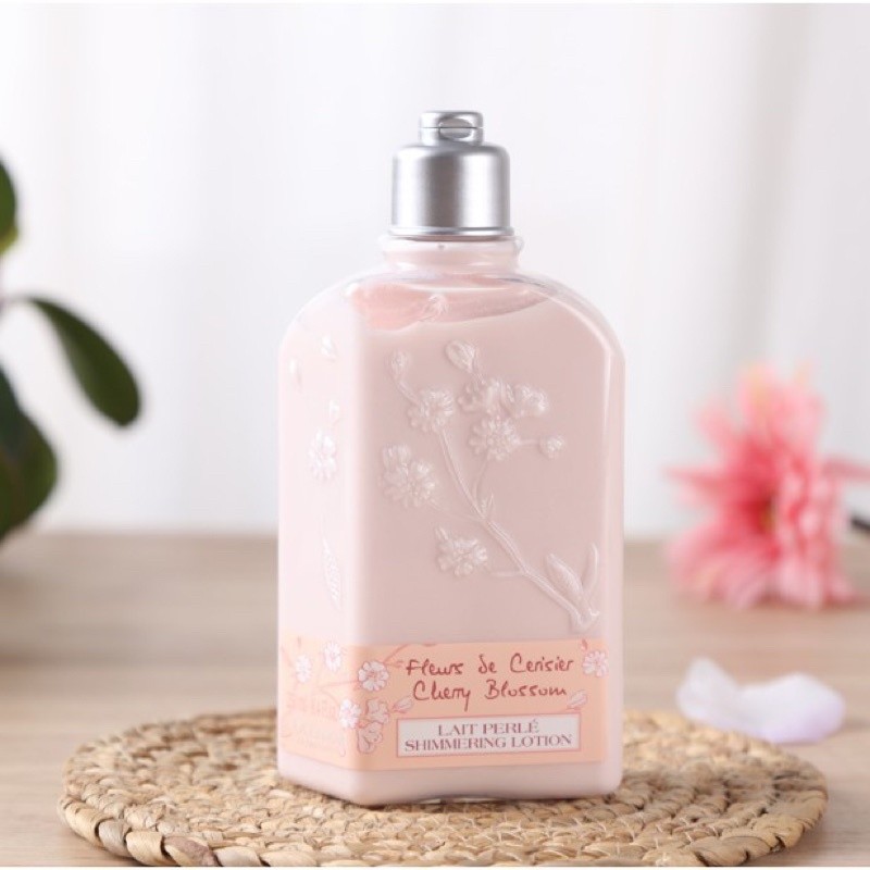 แท้100 L’OCCITANE Cherry Blossom Shimmering Body Lotion 250 ml. Lazada.co.th