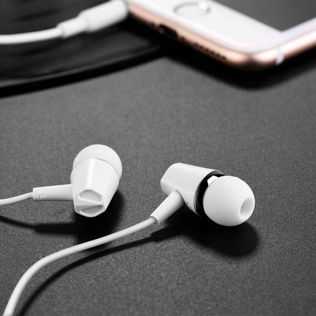 Hoco M34 หูฟังพร้อมไมค์คุยโทรศัพท์ได้ Honor music universal earphone with microphone