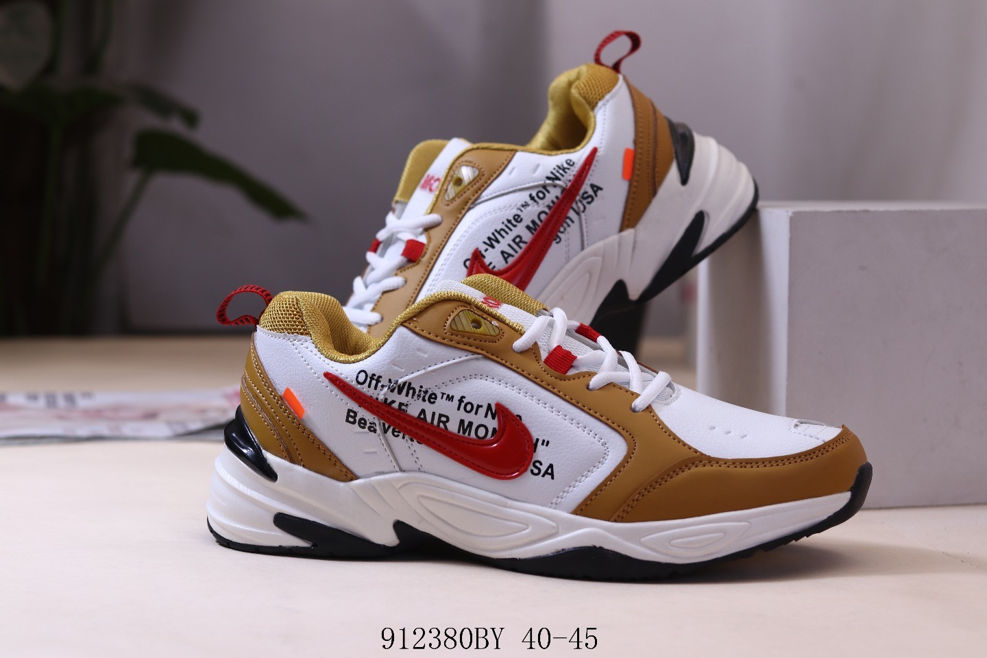 nike air monarch iv m2k