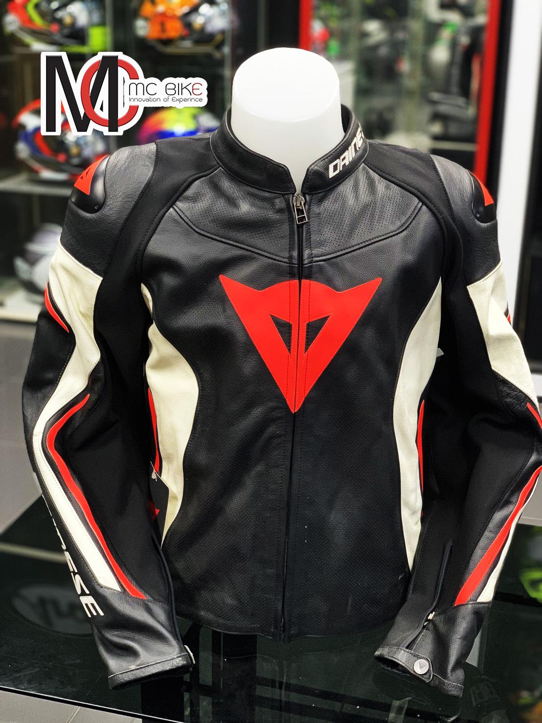 เสื้อการ์ดหนัง Dainese Assen perf leather jacket