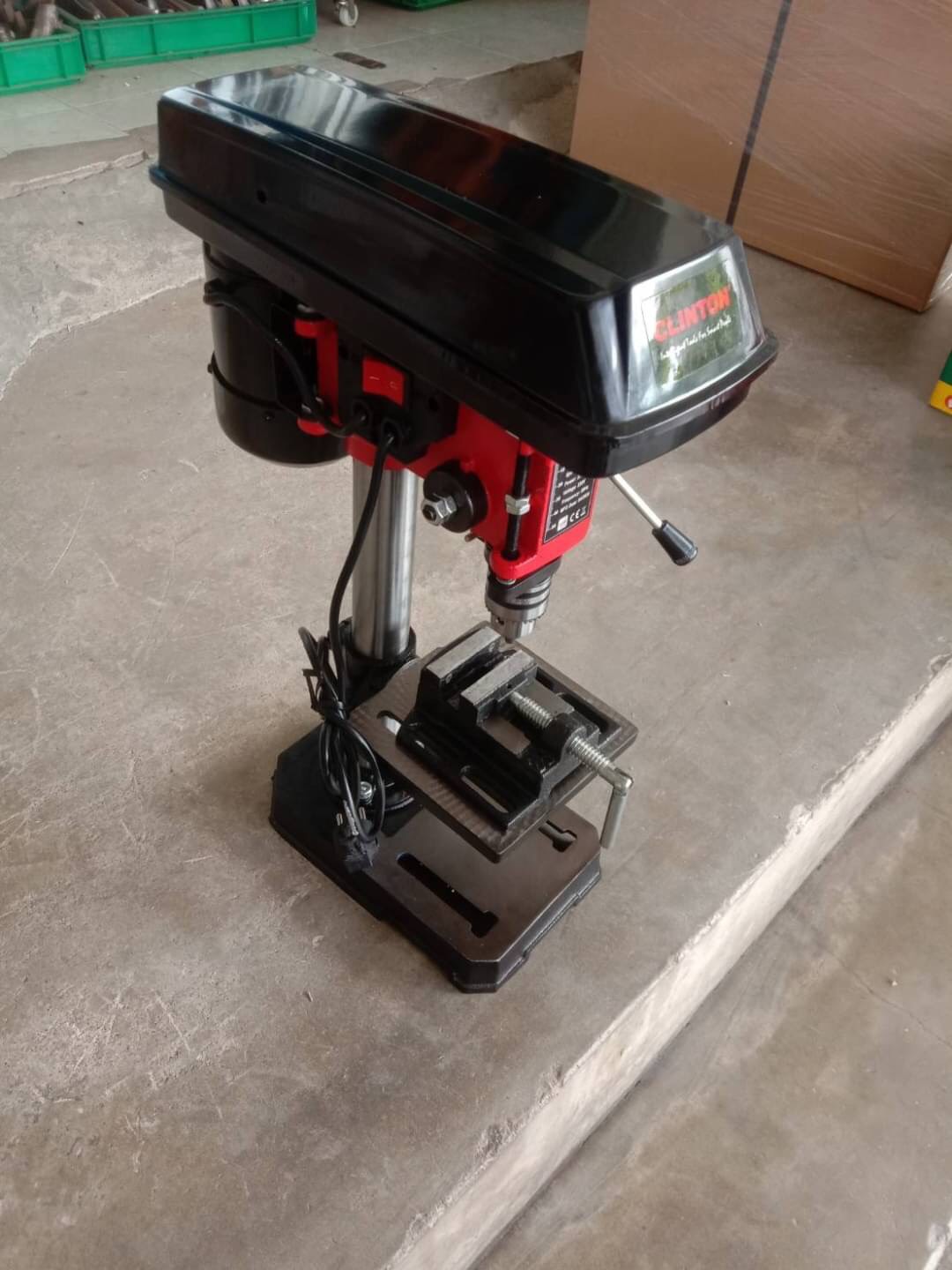 สว่านแท่นเจาะไฟฟ้า 1/2" Drill Press ยี่ห้อ Clinton รุ่น ZJ4110 Lazada