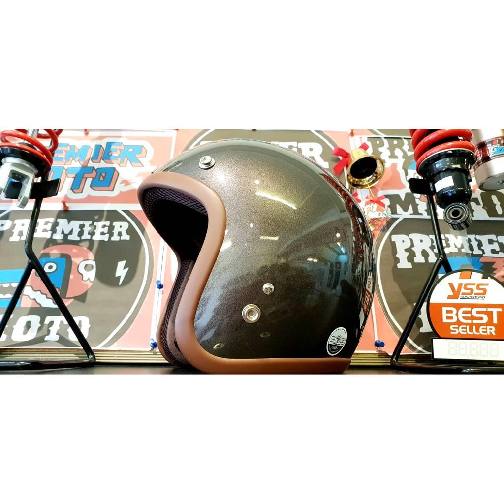 หมวกกันน็อค Lb Plus สีเทาบรอนซ์ ขอบน้ำตาล หมวกกันน็อค หมวกกันน็อคเด็ก หมวกกันน็อคผู้ใหญ่ หมวกกันน็อค 3 กระดุม หมวกกันน็อคเต็มใบ  หมวกกันน็อคครึ่งใบ ของแท้