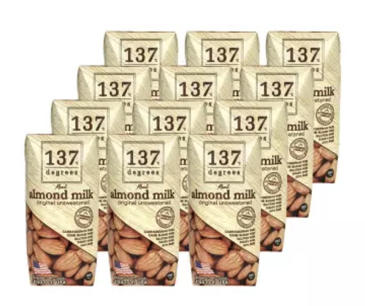 137 degrees Almond Milk Unsweetened 137 ดีกรี นมอัลมอนด์ สูตรไม่มีน้ำตาล 180ml. x 12กล่อง (ยกลัง)
