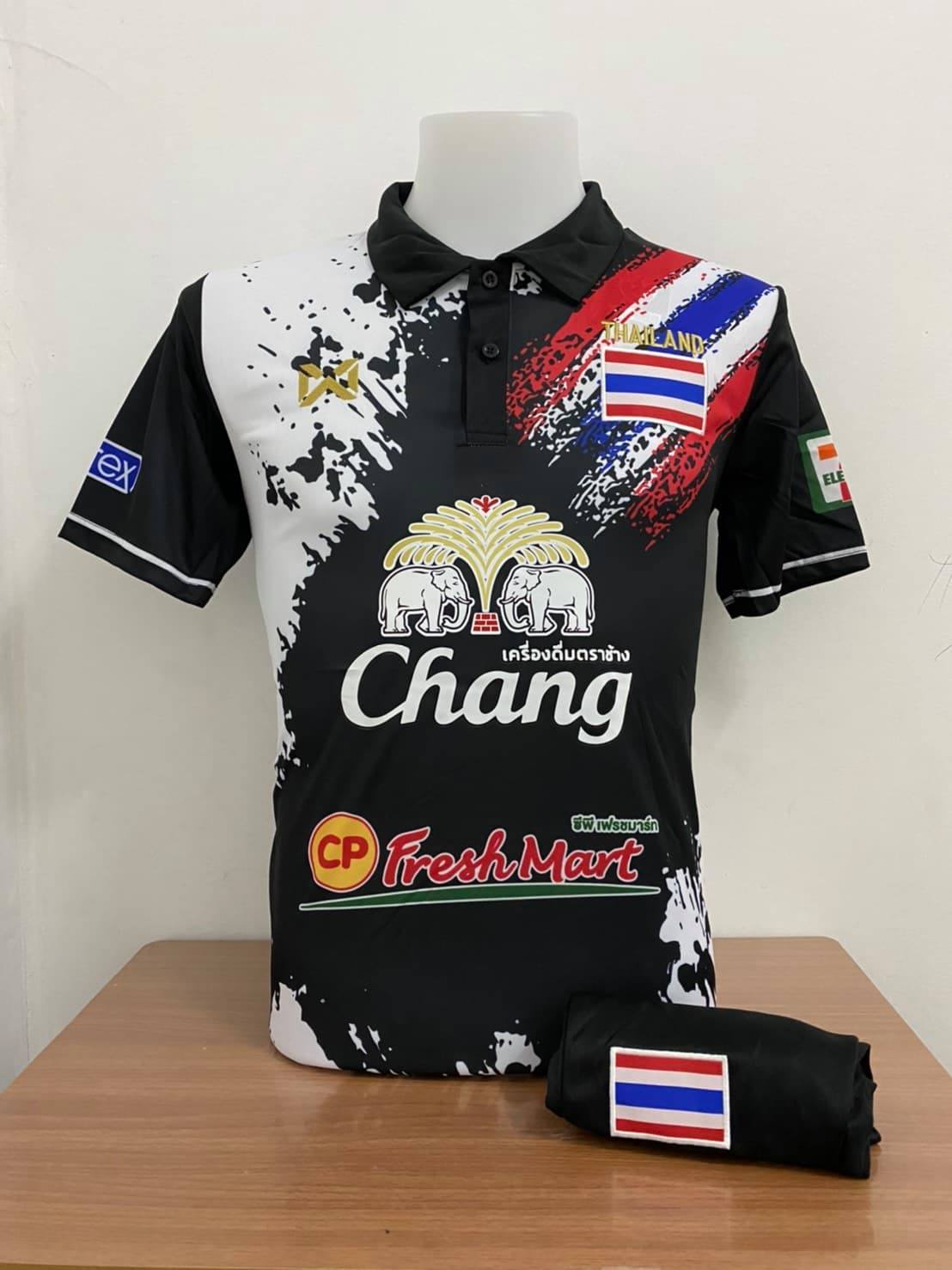 ชุดบอลทีมชาติไทย ลายกราฟฟิก เสื้อ+กางเกง  ครบไซร์  M L  XL 3XL