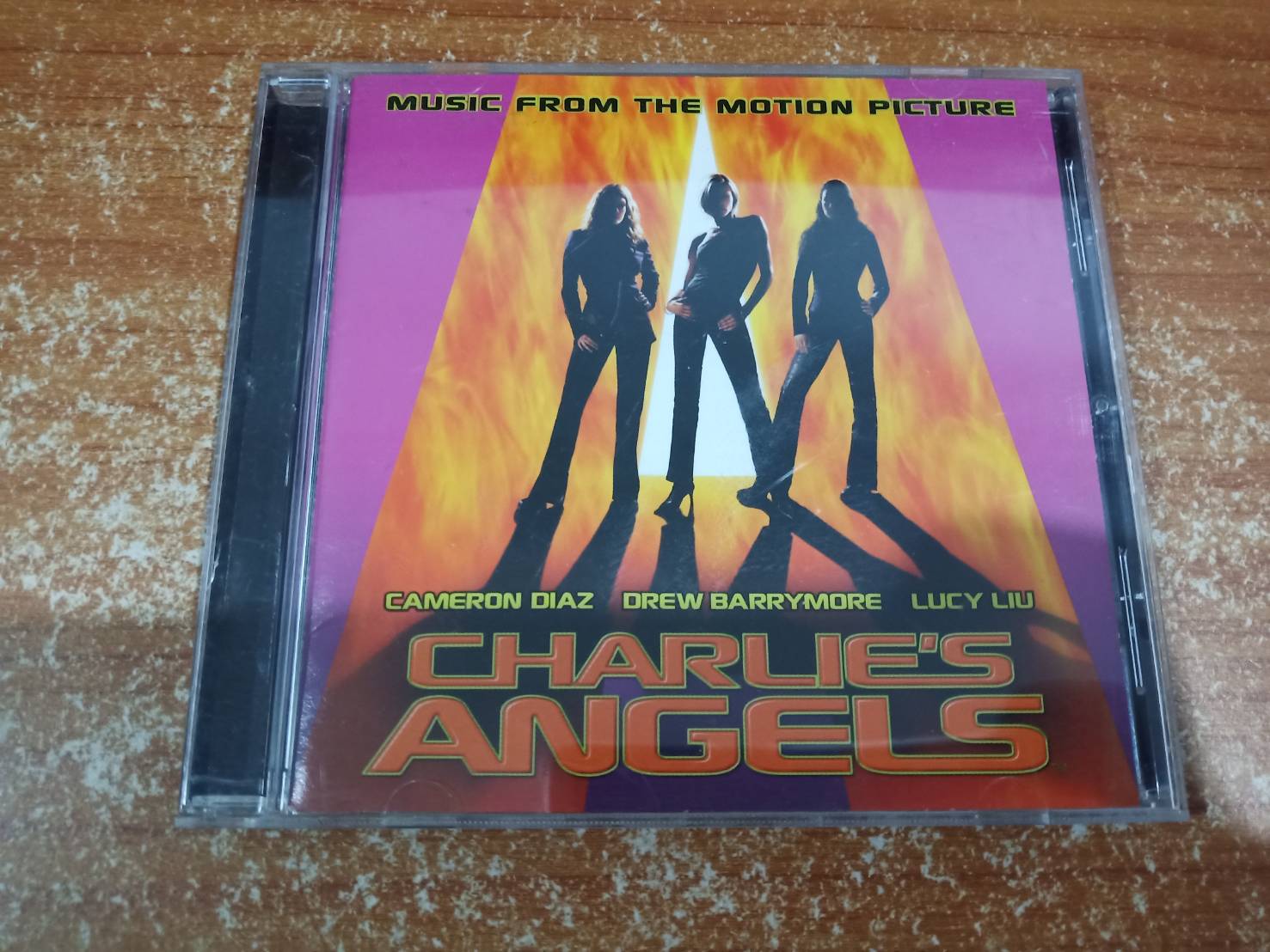 CD MUSIC ซีดี เพลง CHARLIE'S ANGELS MUSIC FROM THE MNOTION PICTURE***โปรดดูภาพและอ่านรายละเอียดสินค้าก่อนทำการสั่งซื้อ***