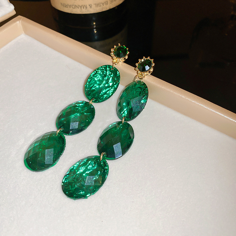 Pretty long lady earrings