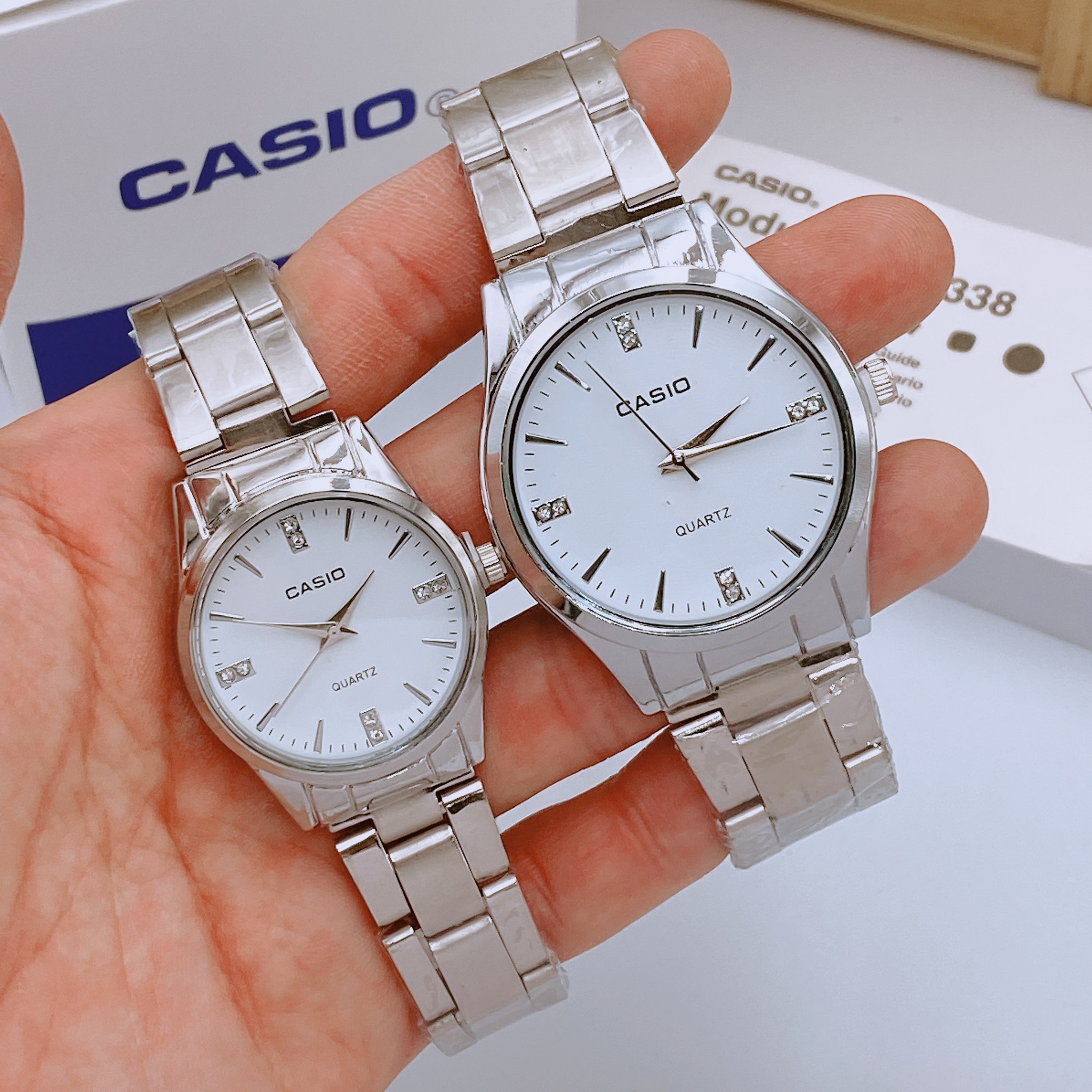 นาฬิกา Casio หน้าขีดเพชรสลับ คู่รัก แถมฟรีผ้าเช็ด+เซ็ตเวลา