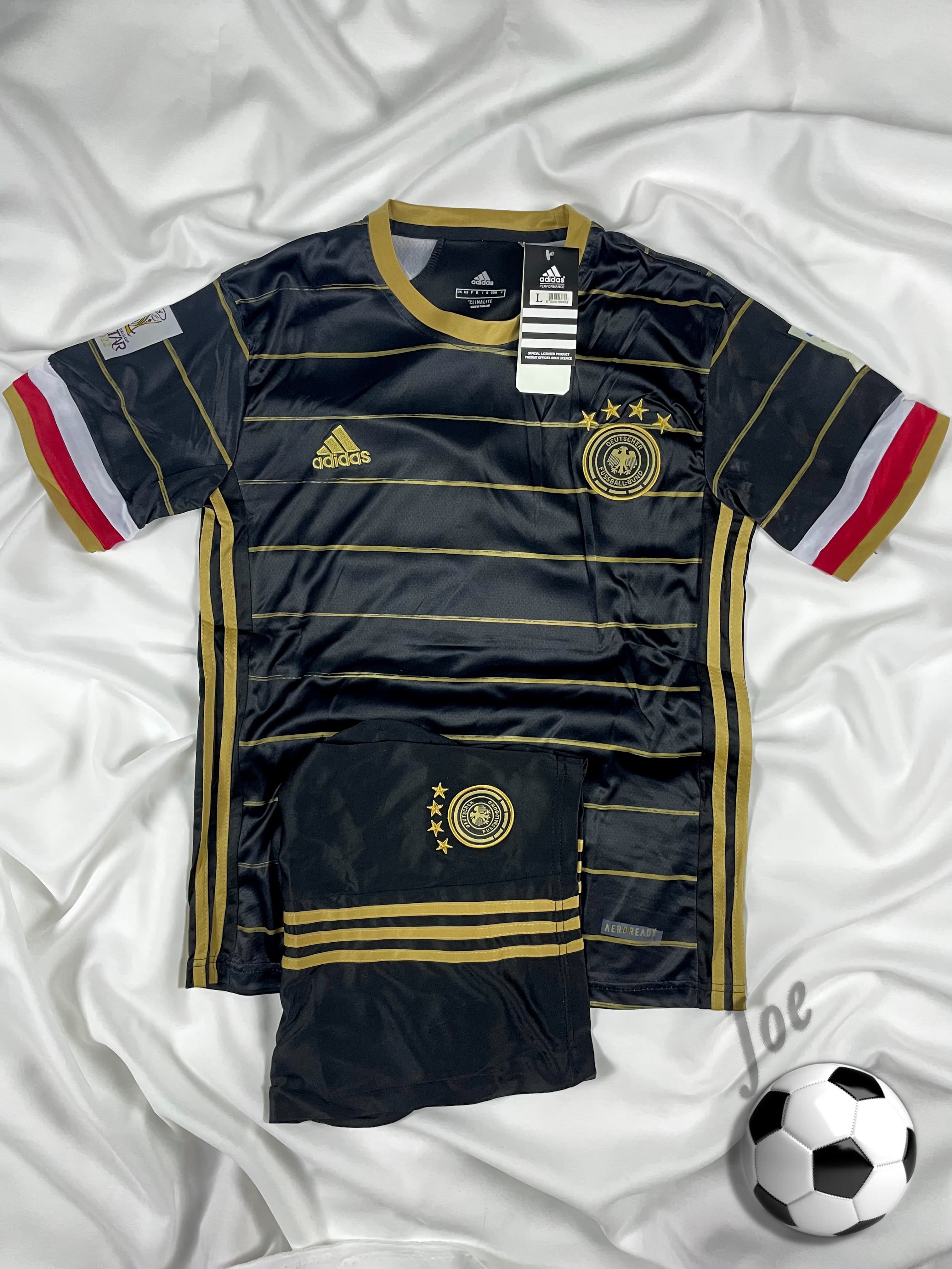 ชุดบอลทีมชาติ Germany (Black) เสื้อบอลและกางเกงบอลผู้ชาย ปี 2020-2021 ใหม่ล่าสุด