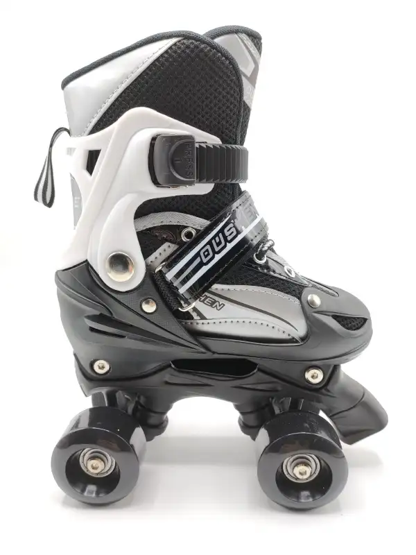 ภาพสินค้ารองเท้าสเก็ต (A0026) โรลเลอร์สเกต Rollerskate สำหรับเด็กหญิงและชาย รุ่น 4 ล้อ รางคู่ ปรับขนาดไซร์ได้ มี size S M L จากร้าน Chenchen8533 บน Lazada ภาพที่ 5