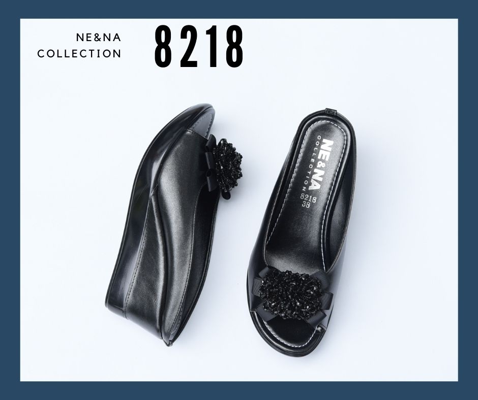 รองเท้าเเฟชั่นผู้หญิงเเบบเเตะสวมส้นตันขนาดปานกลาง No. 8218 NE&NA Collection Shoes