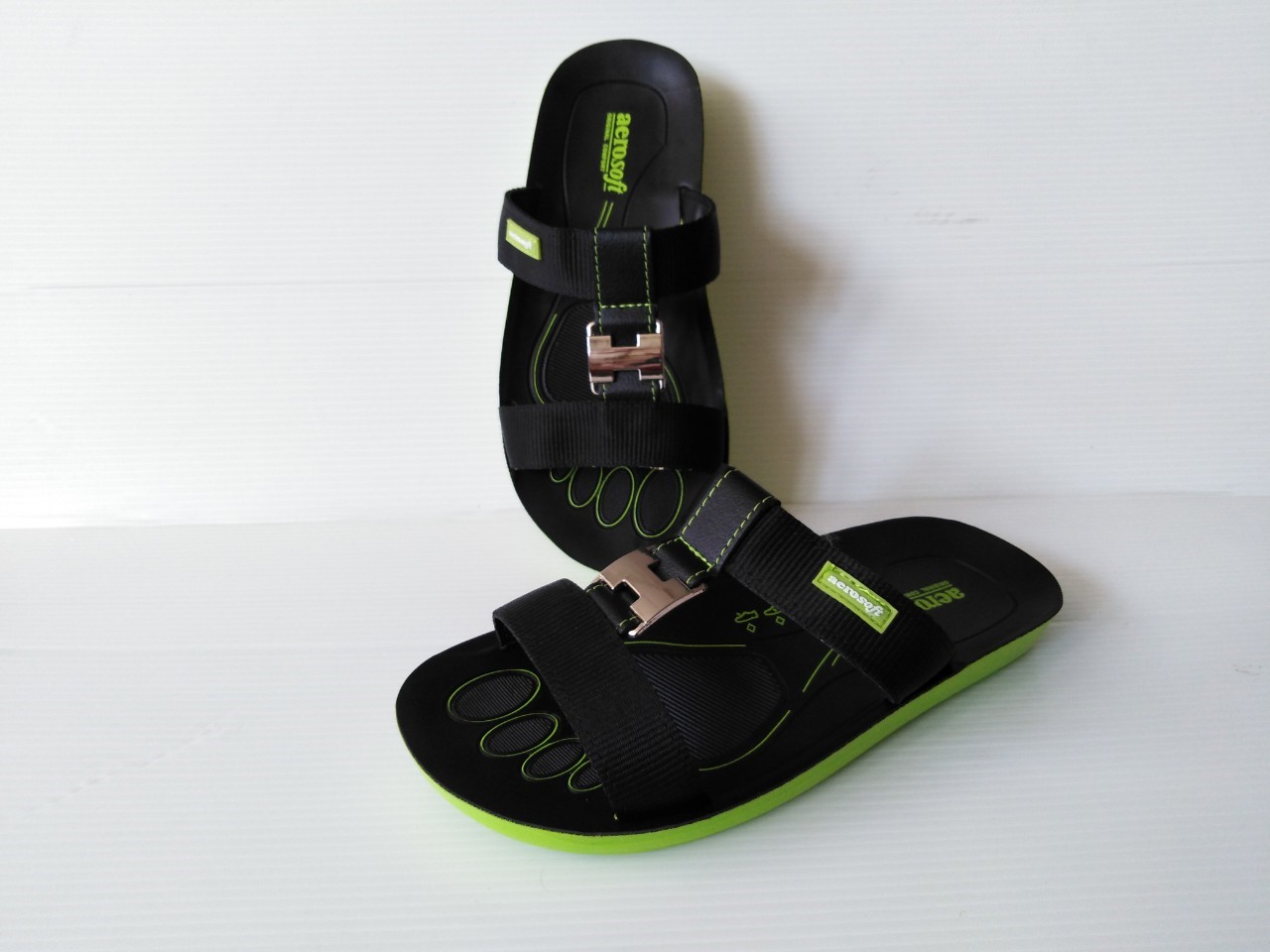 รองเท้าเเตะเด็กผู้ชายสีเขียว Aerosoft รุ่น B5016