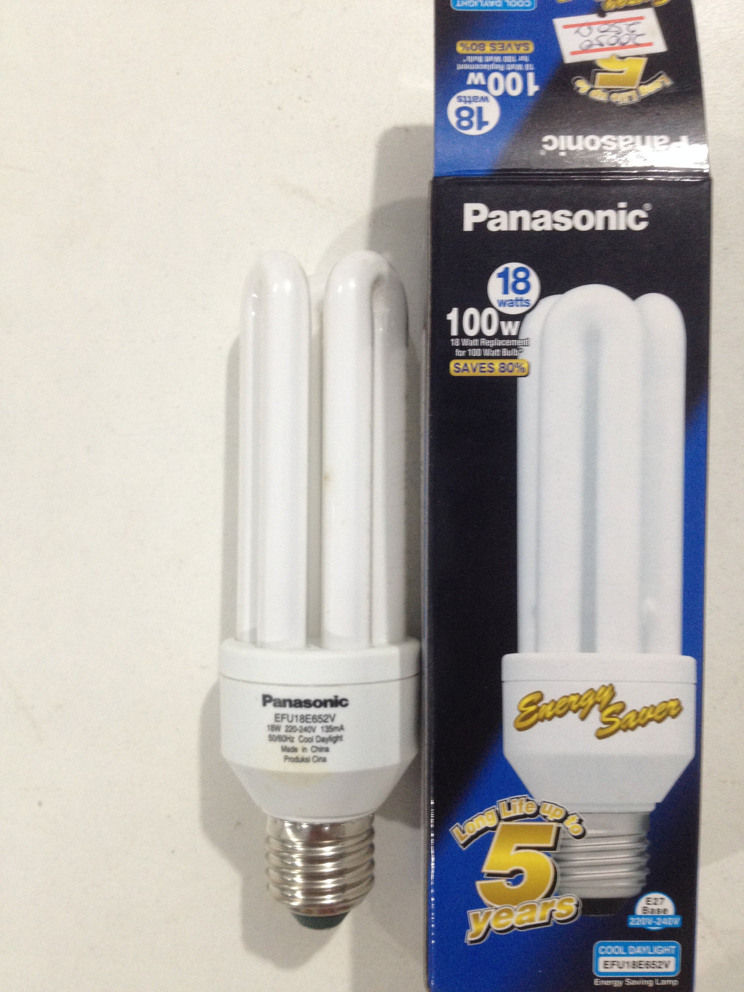 หลอดไฟตะเกียบ แบบเกลียว Panasonic 18W = 100W Cool Day light 18W  EFU18E652V หลอดประหยัดไฟ
