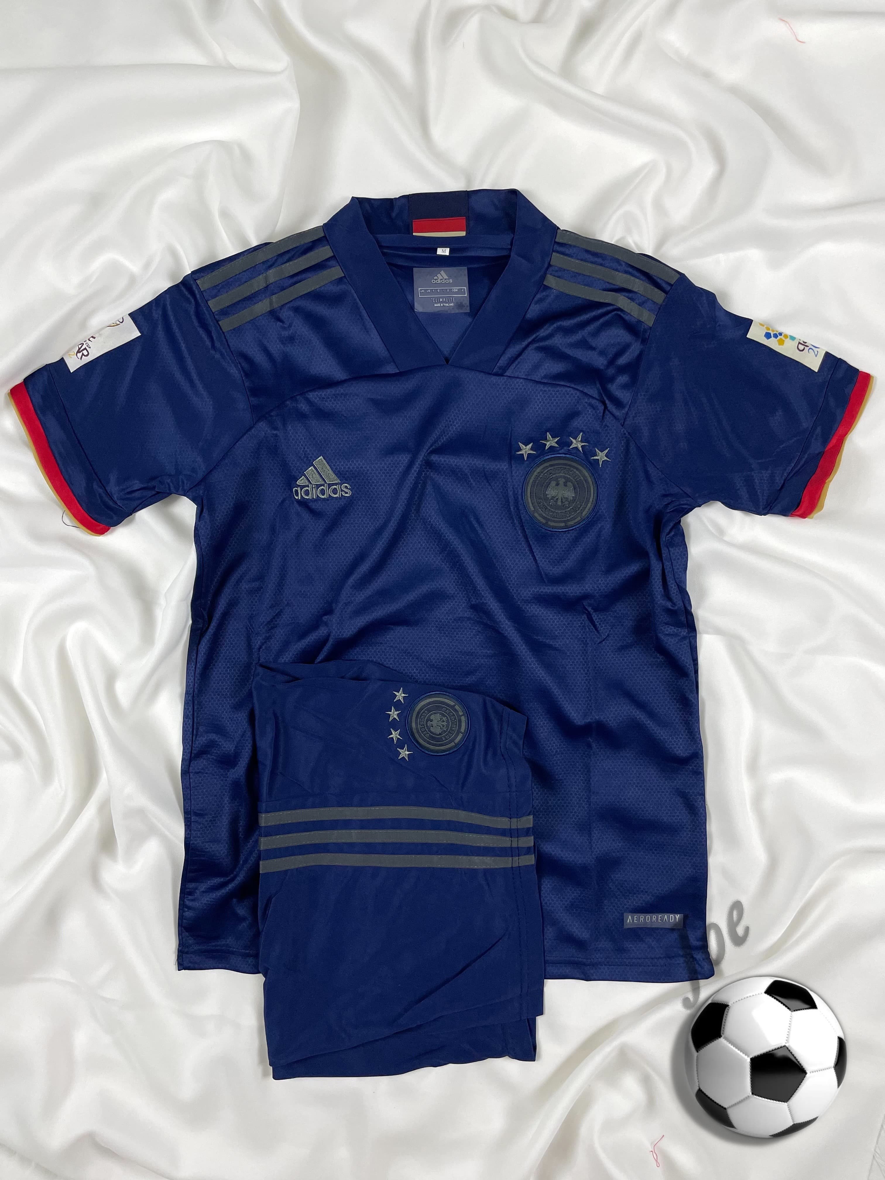 ชุดบอลทีมชาติ Germany (Dark Blue) เสื้อบอลและกางเกงบอลผู้ชาย ปี 2020-2021 ใหม่ล่าสุด