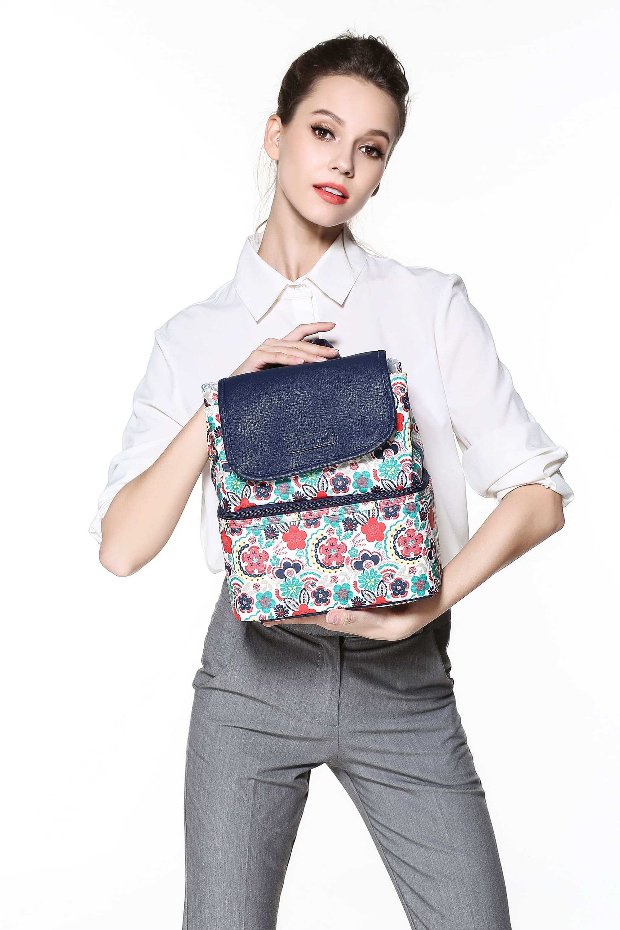 กระเป๋าเก็บความเย็น V-coool รุ่น national style cooler bag กระเป๋าเก็บนมแม่ กระเป๋าใส่ขวดนม กระเป๋าเก็บอุณหภูมิ v-coo