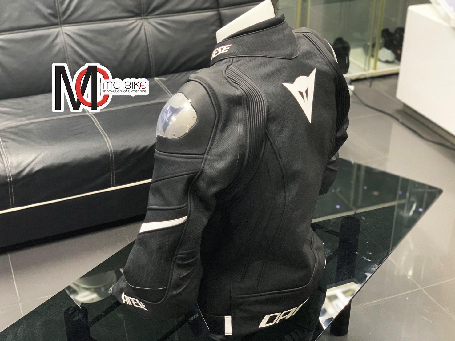 เสื้อการ์ดหนัง Dainese Avro4