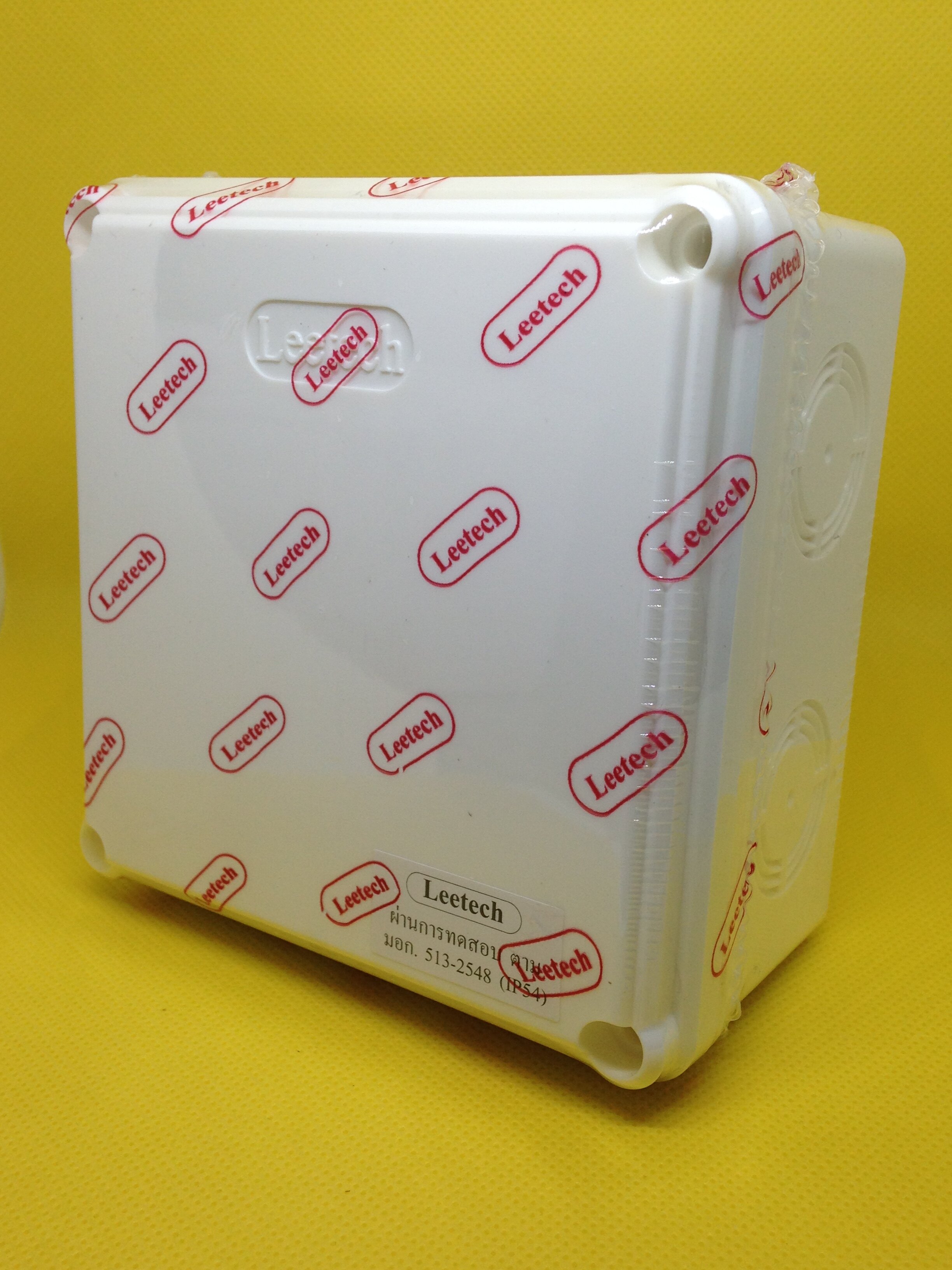 กล่องพักสาย ลีเทค LEETECH สีขาว ขนาด 4x4x2.5 นิ้ว