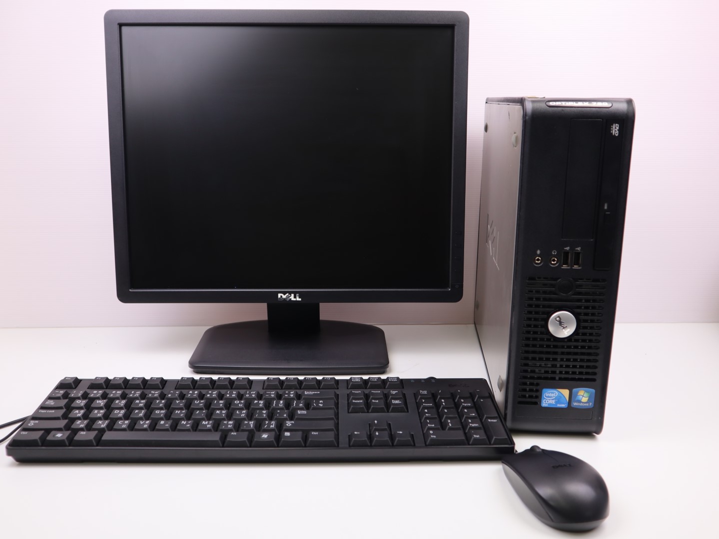 คอมพิวเตอร์ชุด Dell OptiPlex 780 intel DDR3 4GB จอ monitor 19นิ้ว พร้อม คีย์บอร์ด เม้าส์ แผ่นรองเม้าส์