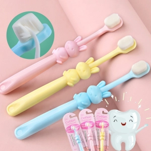 สินค้า แปรงสีฟันขนนุ่ม แปรงสีฟันเด็กขนนุ่ม แปรงสีฟันสำหรับเด็กเล็ก   แปรงสีฟันเด็กเล็ก สำหรับเด็ก 2-12ขวบ รุ่นขนนุ่มพิเศษ(10000 เส้นใย)
