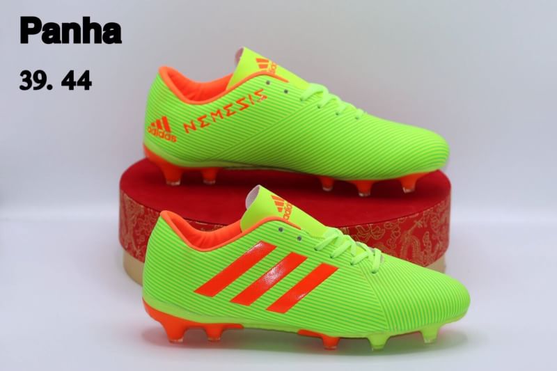 รองเท้าฟุตบอล รองเท้าสตั๊ด Adida.s