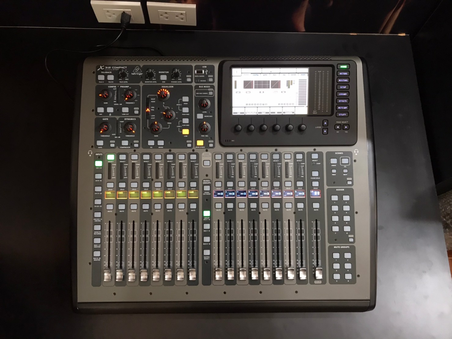 มิกเซอร์ Behringer X32 Compact