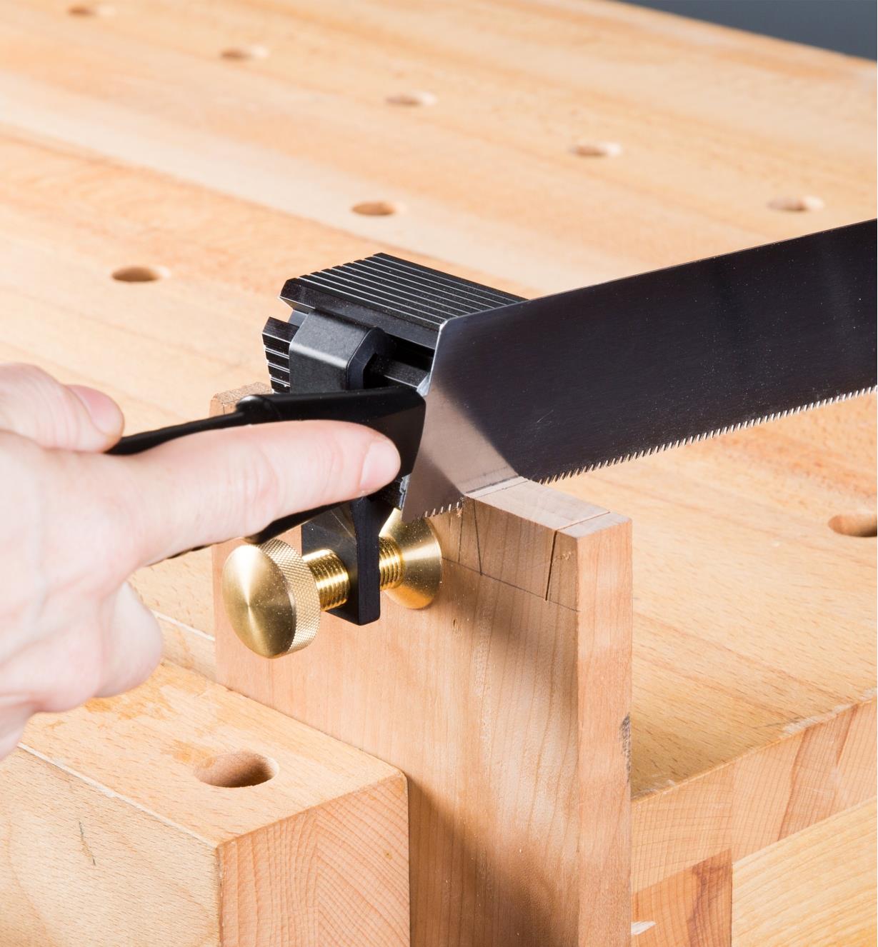 จิ๊กตัดเดือยหางเหยี่ยว ใช้กับ เลื่อยญี่ปุ่น Dovetail Japanese Saw Guide