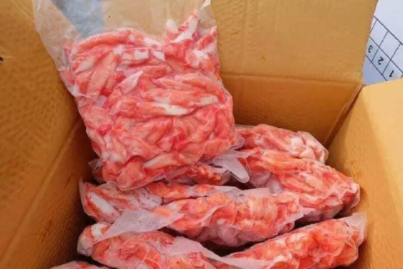 ภาพหน้าปกสินค้า(พร้อมส่ง) อาหารทะเล ปูอัดอลาสก้า ( แพค 1 kg.) ปูอัด สด ใหม่ สะอาด อร่อยมว๊ากก ราคา จากร้าน Foods Market บน Lazada