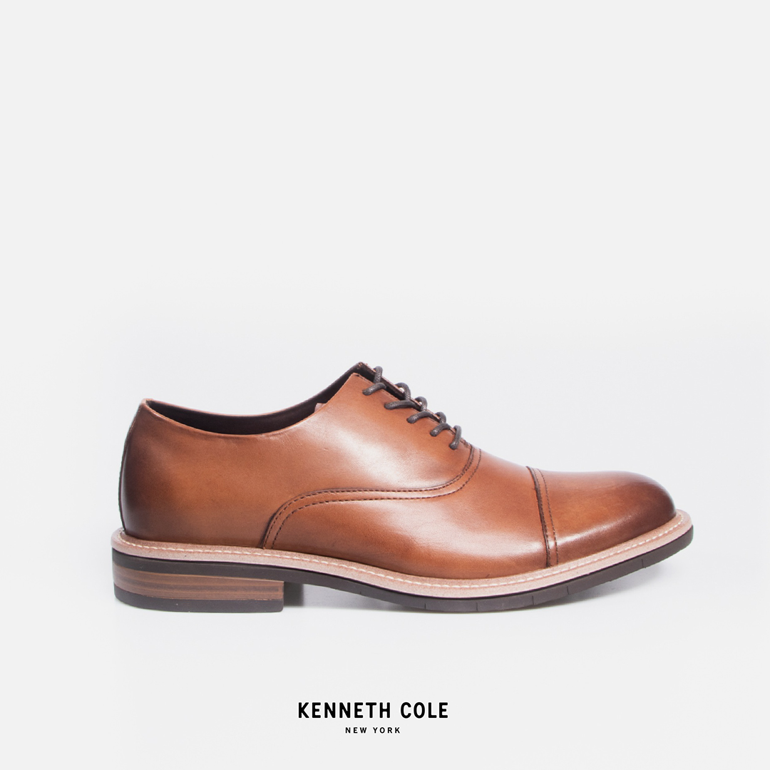 KENNETH COLE รองเท้าทำงานผู้ชาย แบบผู้เชือก สีน้ำตาล รุ่น KLAY FLEX LACE UP