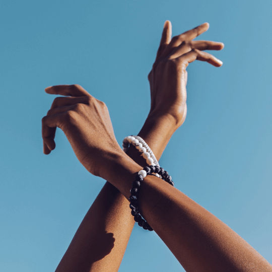 LOKAI MARBLE Black/White กำไลข้อมือลายหินอ่อนยอดฮิต 🔥สินค้าพร้อมส่ง🔥