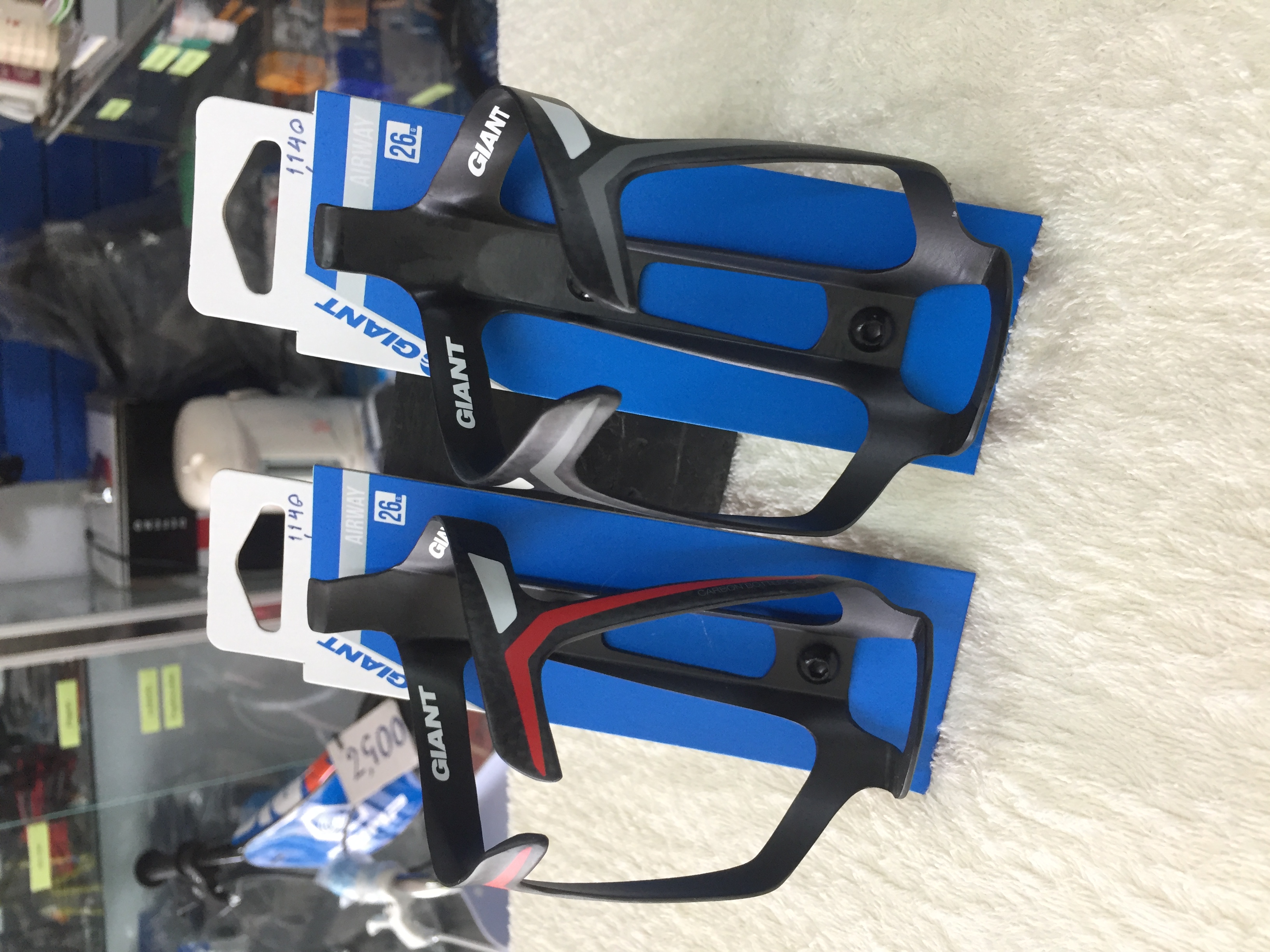 CARBON BOTTLE CAGE ขากระติก คาร์บอน GIANT แท้ แท้ (สินค้ามีเฉพาะสีแดง)