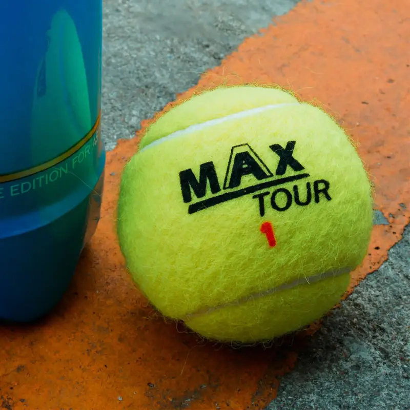 ภาพหน้าปกสินค้าSPORTSMAAX ลูกเทนนิส MAAX TOUR 3 BALL/CAN จากร้าน SM54 บน Lazada