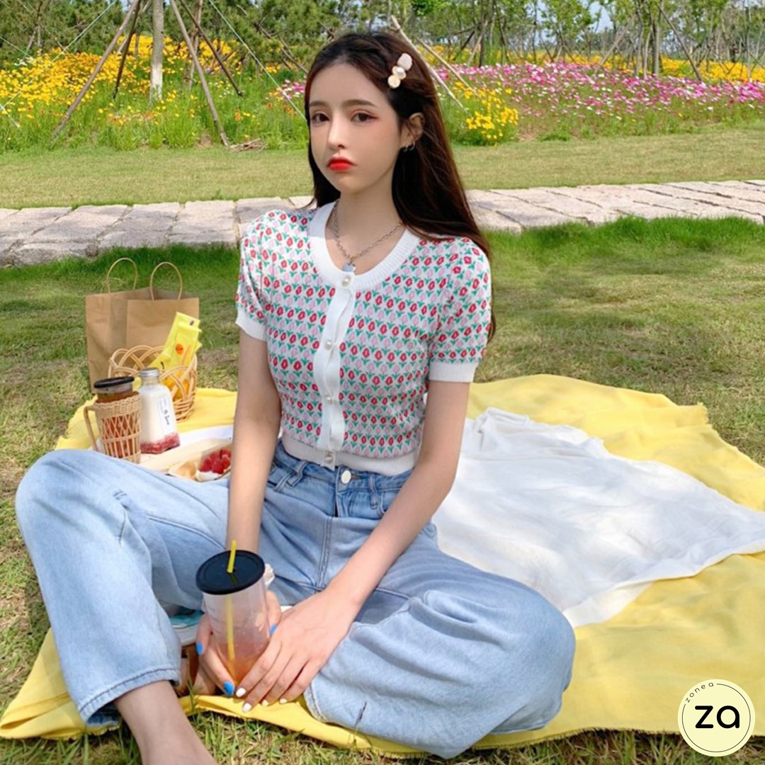 HOT SALE เสื้อไหมพรมลายดอกไม้ กระดุมมุก แขนสั้นคอวี - Zone A Fashion ...