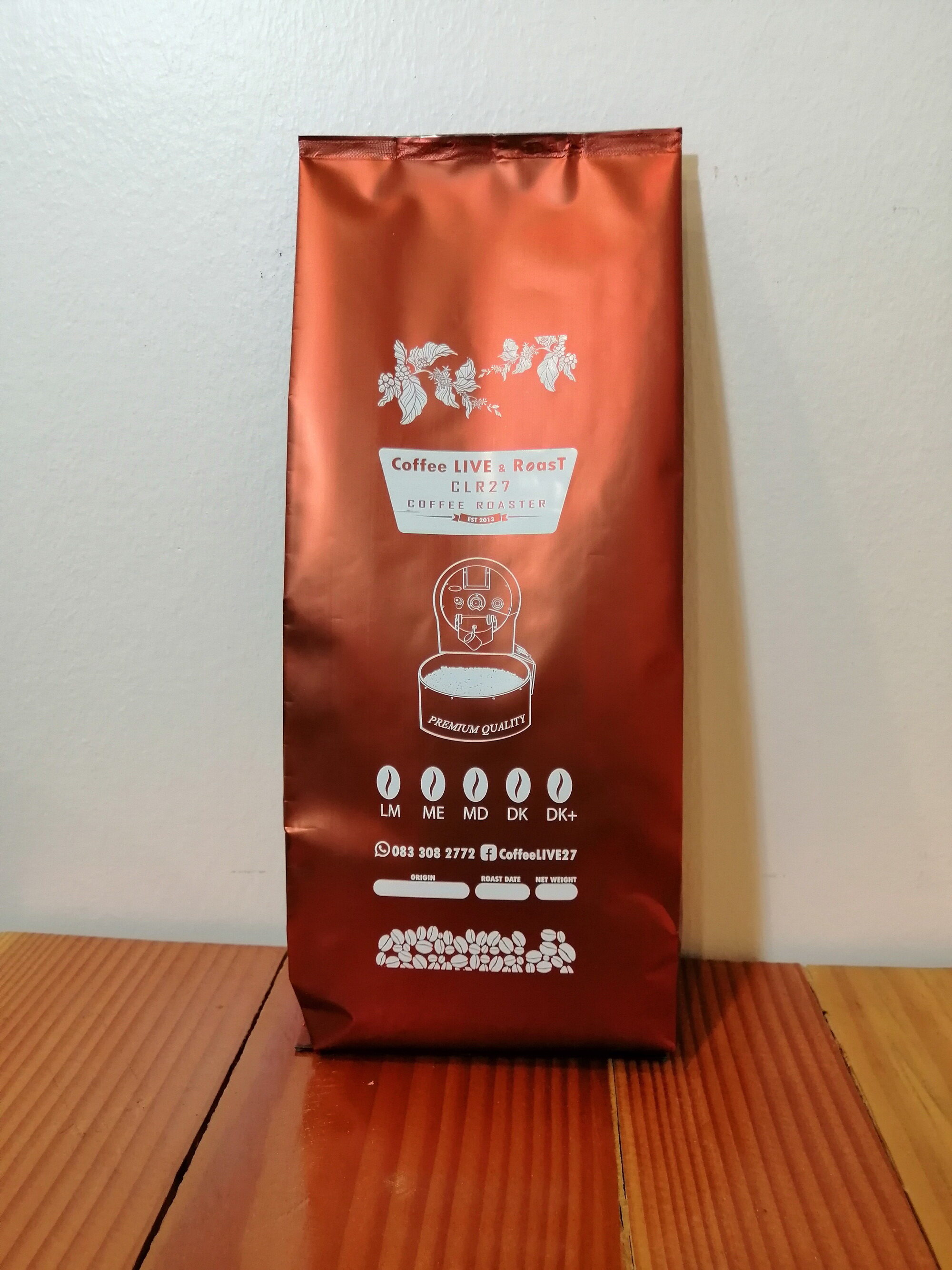 เมล็ดกาแฟคั่ว อาราบิก้า 100% (Thailand Arabica 100% Coffee Beans) คั่วกลางค่อนเข้ม (Medium Dark Roast) บรรจุ 1 ถุง 250 กรัม