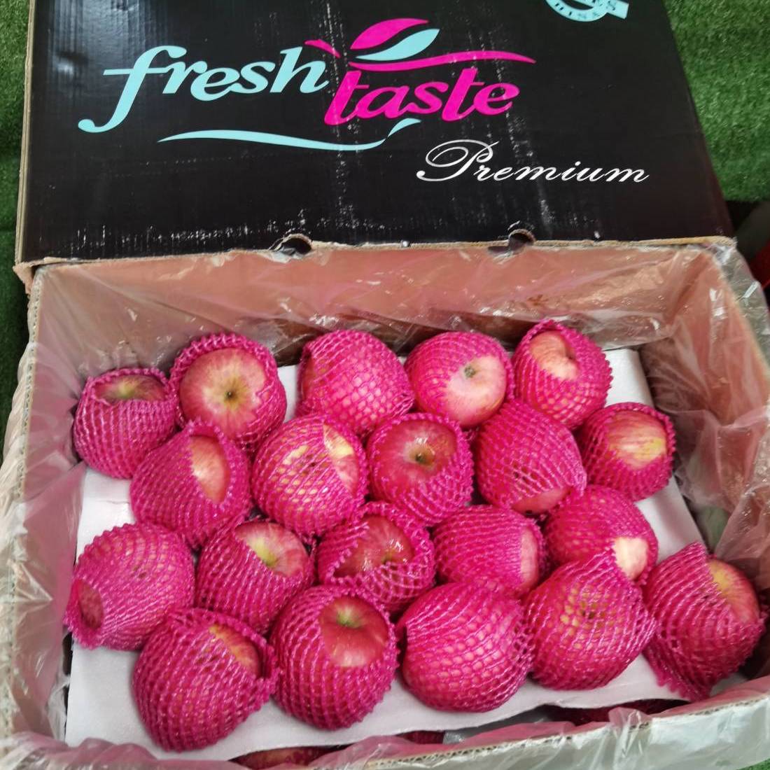 แอปเปิ้ลฟูจิ (1ลูก) APPLE FUJI (CHN) ลดพิเศษ ผลไม้สดๆ ผลไม้สด อาหาร