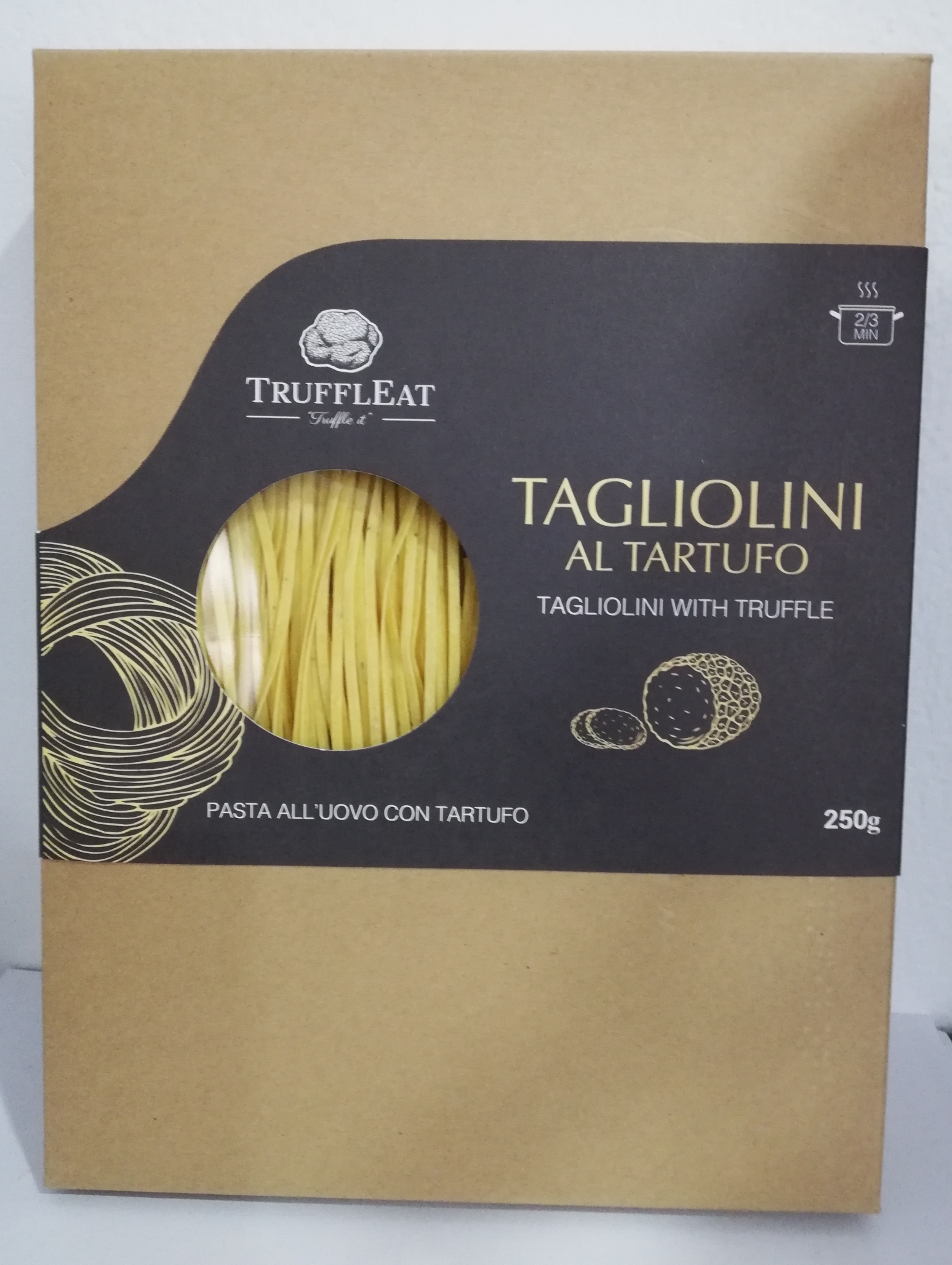 TAGOLIOLINI WITH TRUFFLE เส้นพาสต้าเห็ดทรัฟเฟิลขาว