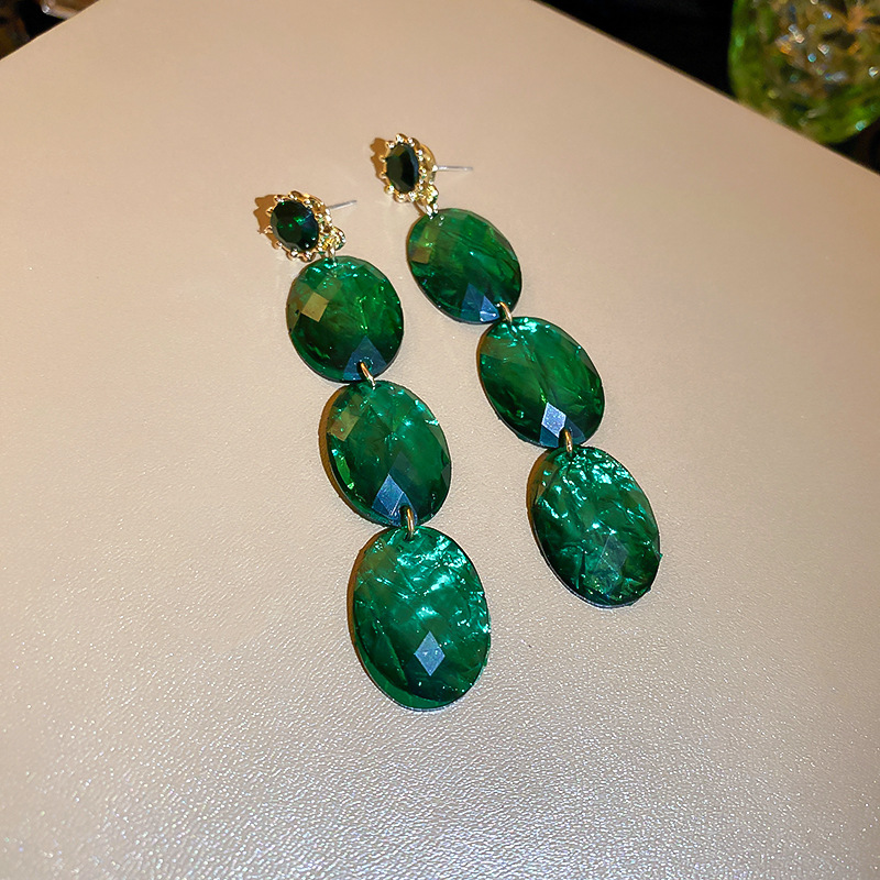 Pretty long lady earrings