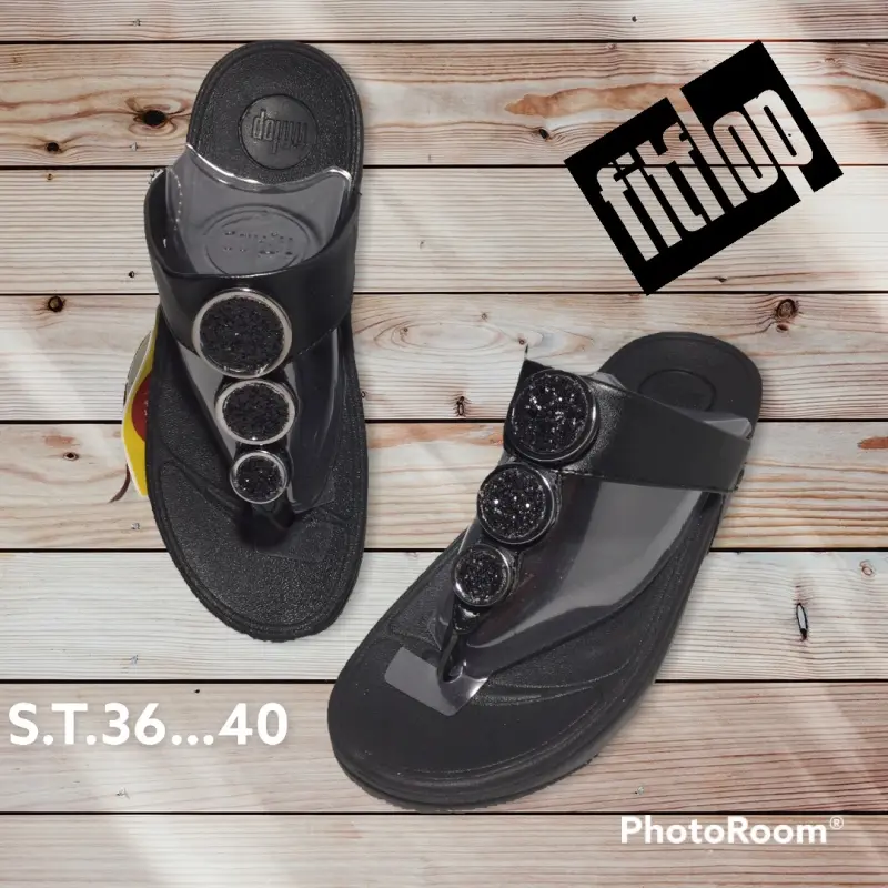 ภาพหน้าปกสินค้ารองเท้าเพื่อสุขภาพ รุ่นใหม่ 2021 สินค้าพร้อมจัดส่ง ราคาส่ง  รองเท้าแตะ รองเท้าใส่สบาย รองเท้าหูนี่บ Size 36..40 จากร้าน Minishop123 บน Lazada