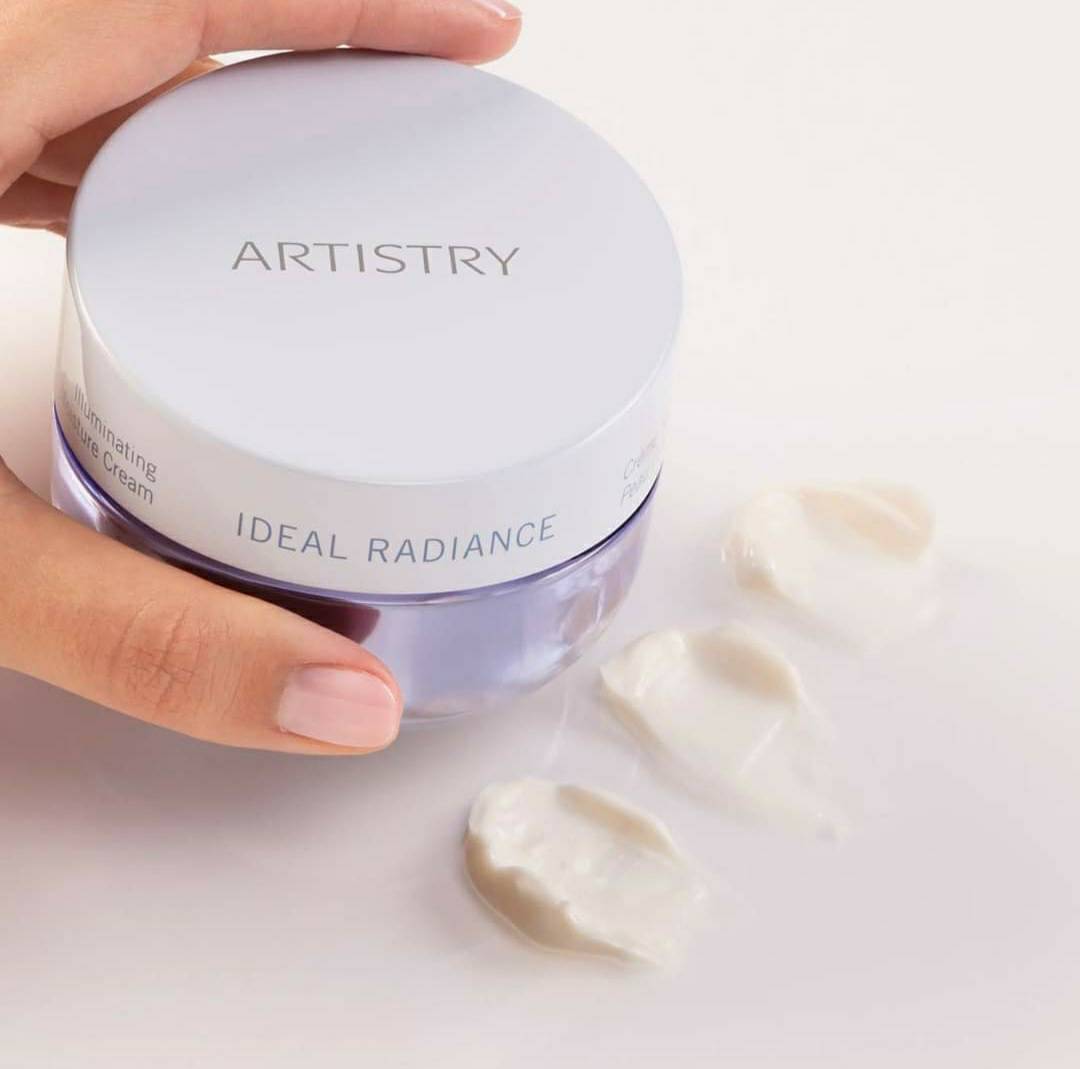 artistry illuminating moisture cream