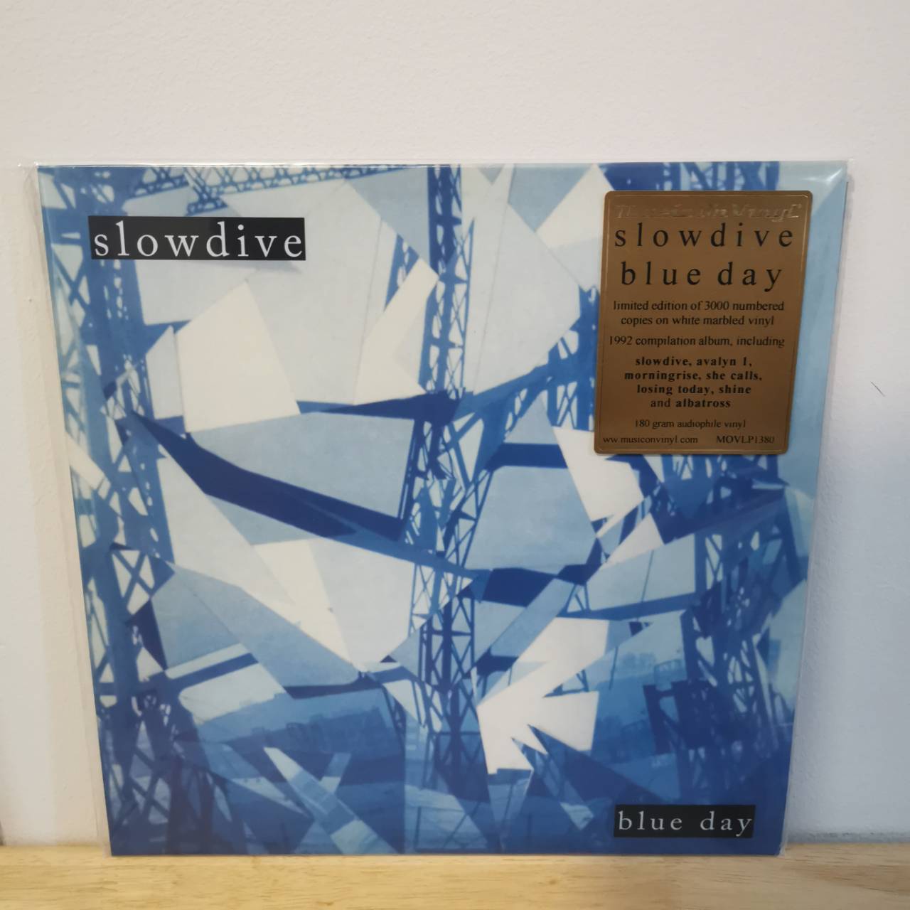 แผ่นเสียง Slowdiv​e : blue day *limited​ White Mable​d colour ​vinyl แผ่นเสียงใหม่ซีล