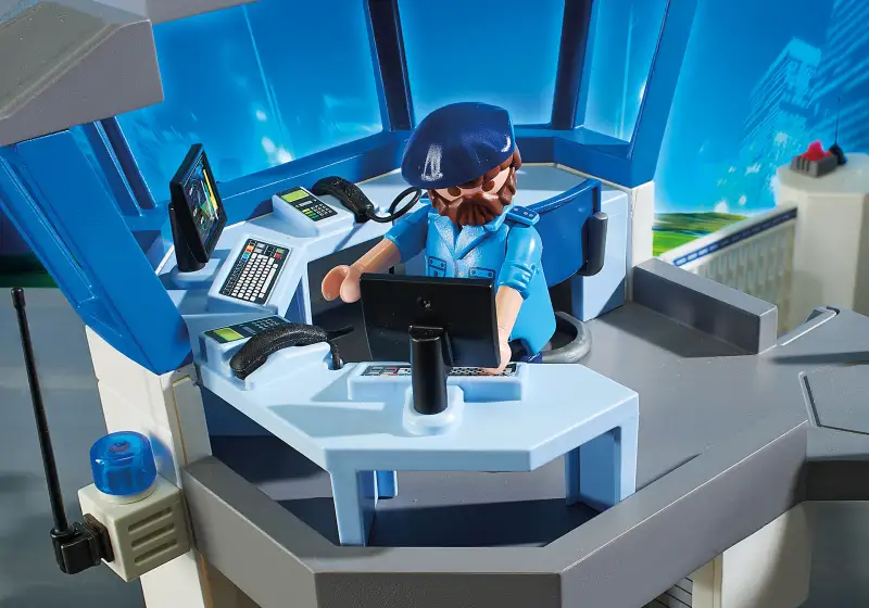 ภาพสินค้าPlaymobil 6919 City Action Police Headquarters with Prison Figure เพลย์โมบิล ซิตี้แอคชั่น สำนักงานตำรวจ และเรือนจำ จากร้าน Playmobil บน Lazada ภาพที่ 6