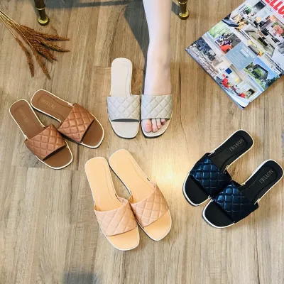Slippers model wear shoes recommended fashion add you size sandals wear casual fashion Korean style