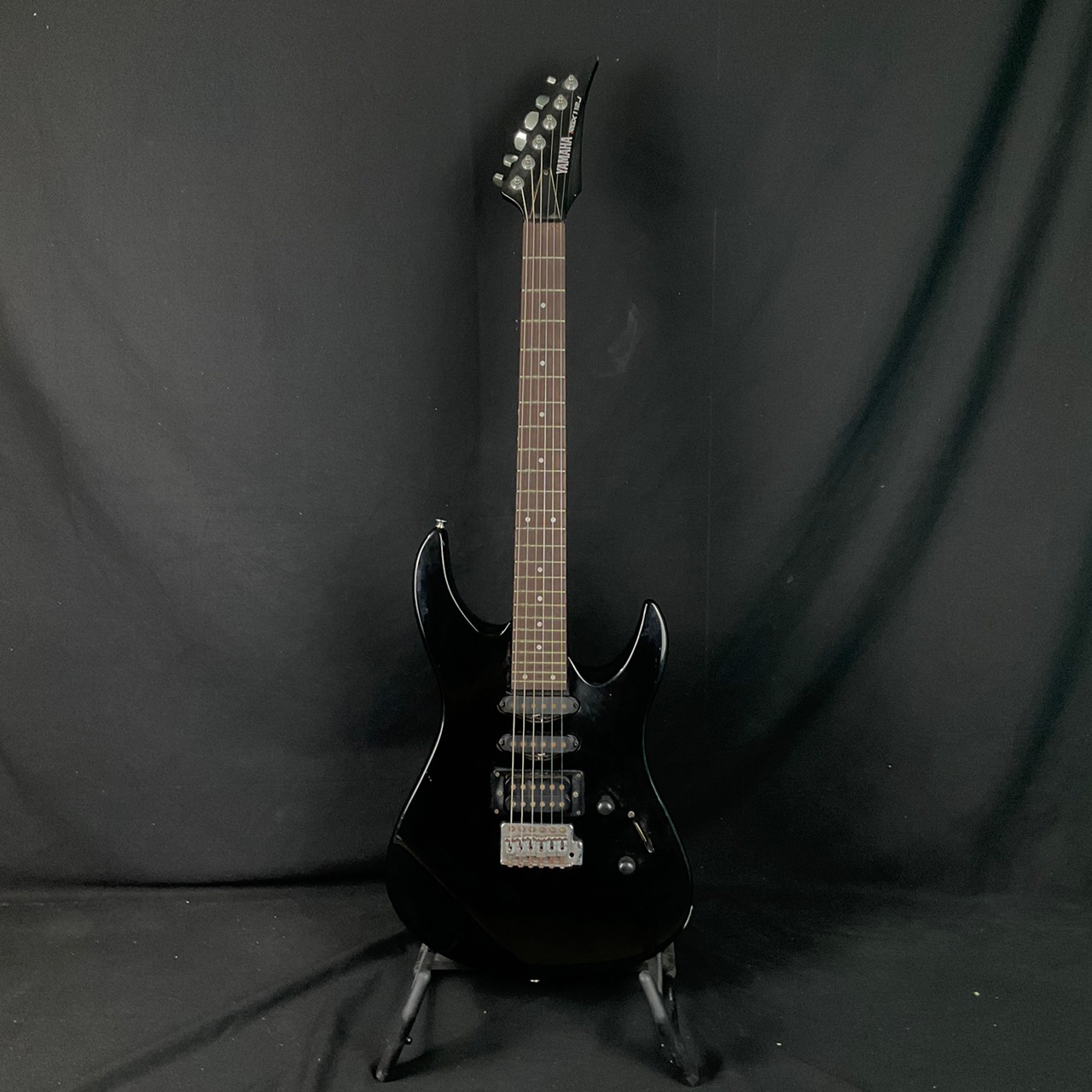 ☆YAMAHA　エレキギター　RGX112J　ブラック　ハードケース付き　ヤマハ 美品 YAMAHA ヤマハ エレキギター RGX112J ブラック Yahoo